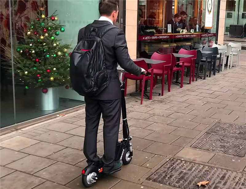 A Blessing to Travelers on Holiday—Airwheel Z5 Folding electric scooter for adults