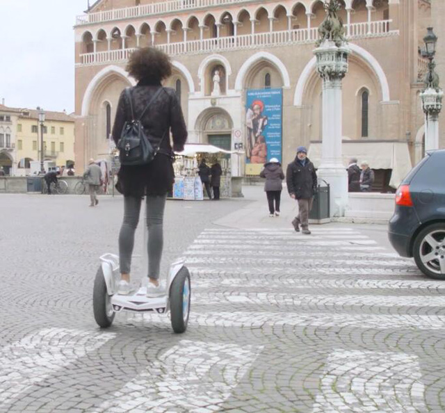 Airwheel S5 standing up electric scooter