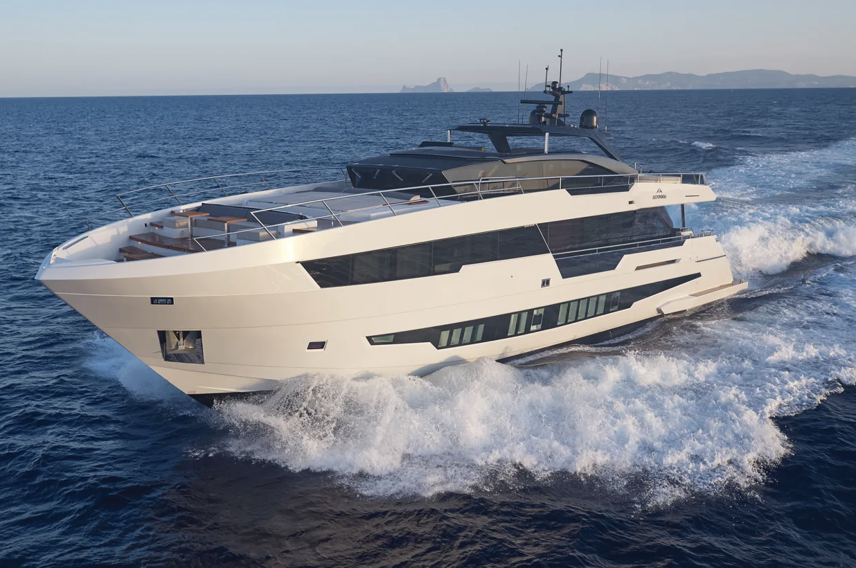 Asia Boating Introduces the "Astondoa 100 Century", a Yacht Popular in Hong Kong